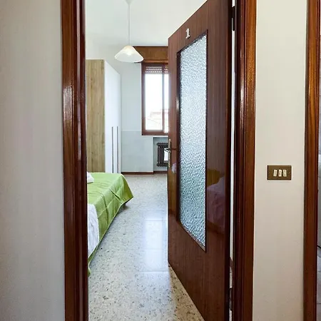 Pensjonat Casa Gramsci - Affitti Brevi Italia Modena