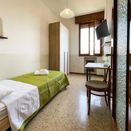 Pensjonat Casa Gramsci - Affitti Brevi Italia