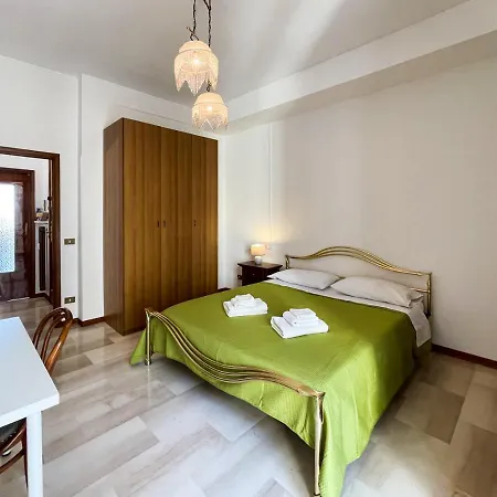 Casa Gramsci - Affitti Brevi Italia Pensionat